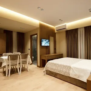 Sunny Hill Boutique 3* Gjirokastër